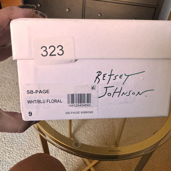 ✨ Betsey Johnson “SB-Page” Heels – White & Blue Floral Size 9M | New in Box - Picture 4 of 10